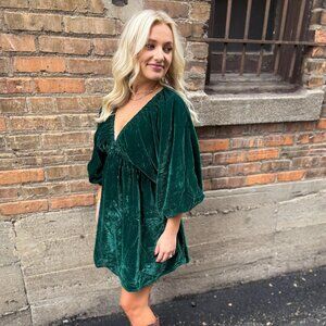 Portia Velvet Mini - Uncut Emerald